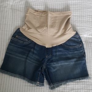 💖🌞 Maternity Denim Shorts 🤰